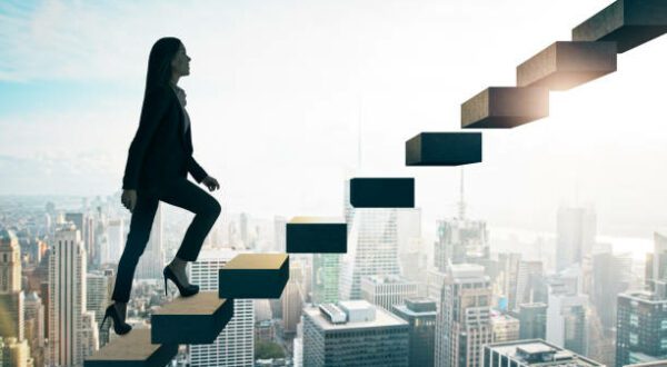 Most Careers Stall at Mid-Level, No Matter How Long People Work